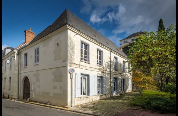 Hôtel particulier du XVIIème au pied du château